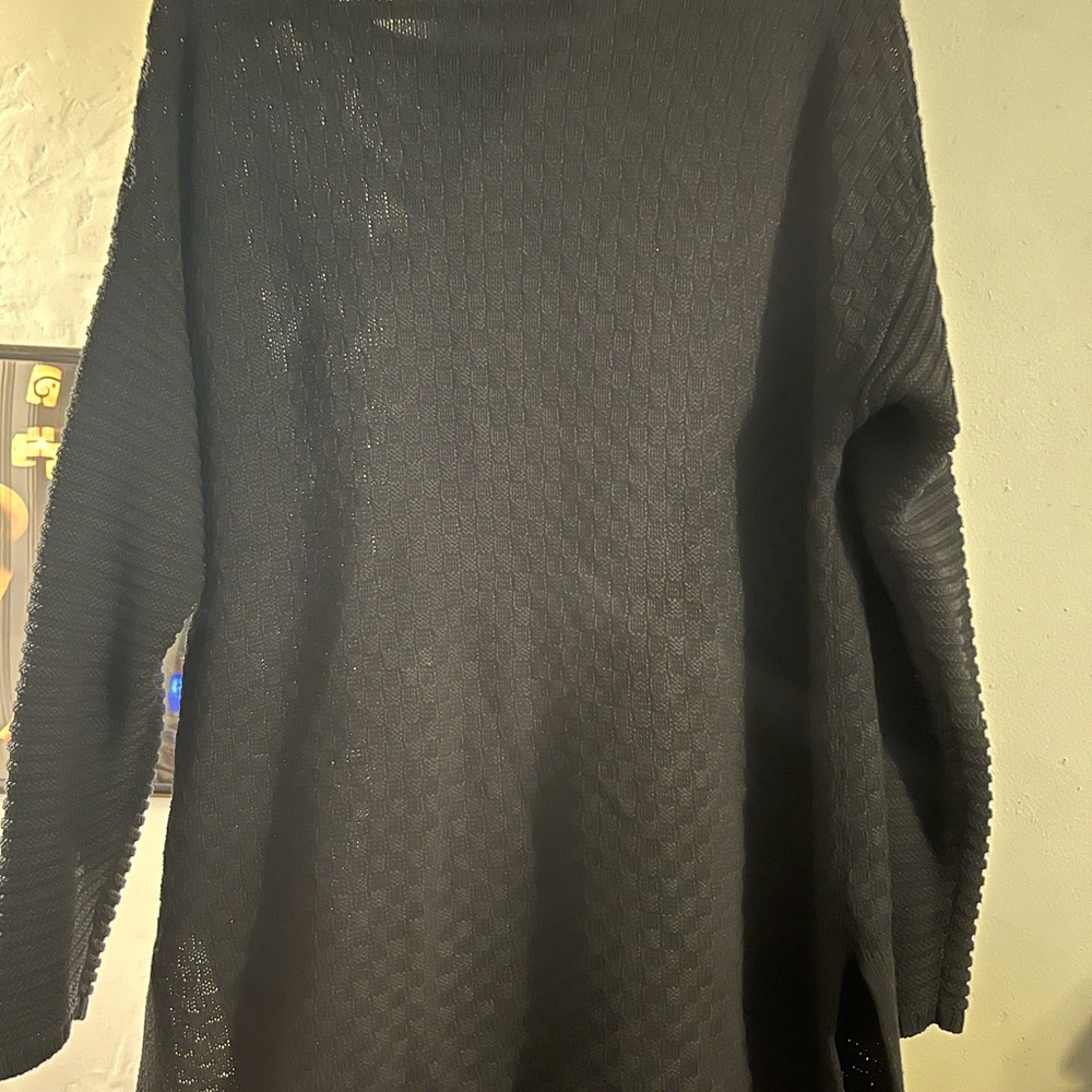Vince Camuto Crew Neck Knit Sweater - Picture 2 of 4